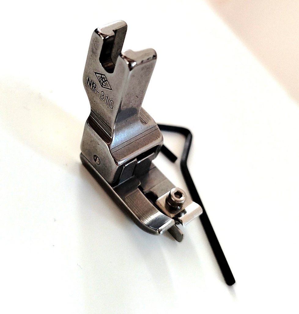 Piedino Compensatore Destro Regolabile Cuciture Invisibili # NR-31G (YS)