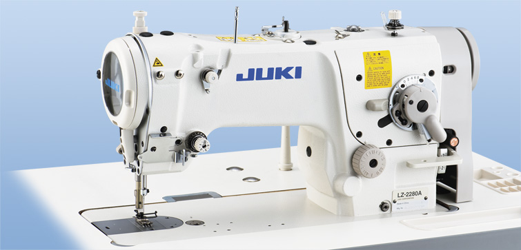 Juki LZ-2280AA Macchina zig zag meccanica, punto annodato, 2,5 mm di lunghezza punto, ampiezza max zig zag 5.0 mm senza rasafilo, ginocchiera alzapiedino, per materiali medio-leggeri. Completa.